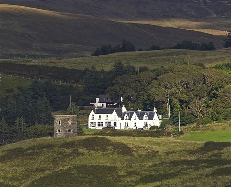 uig hotels|UIG HOTEL